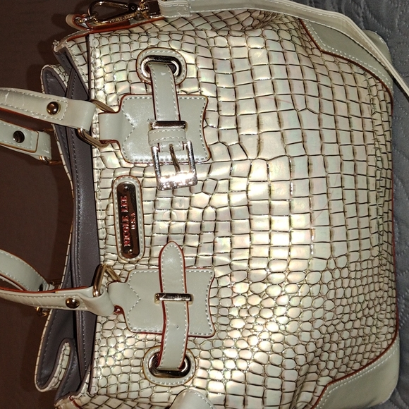 Nicole Lee Purse - Picture 3 of 15